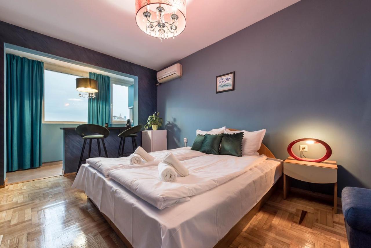 Private Studio In The Centre 바르나 외부 사진