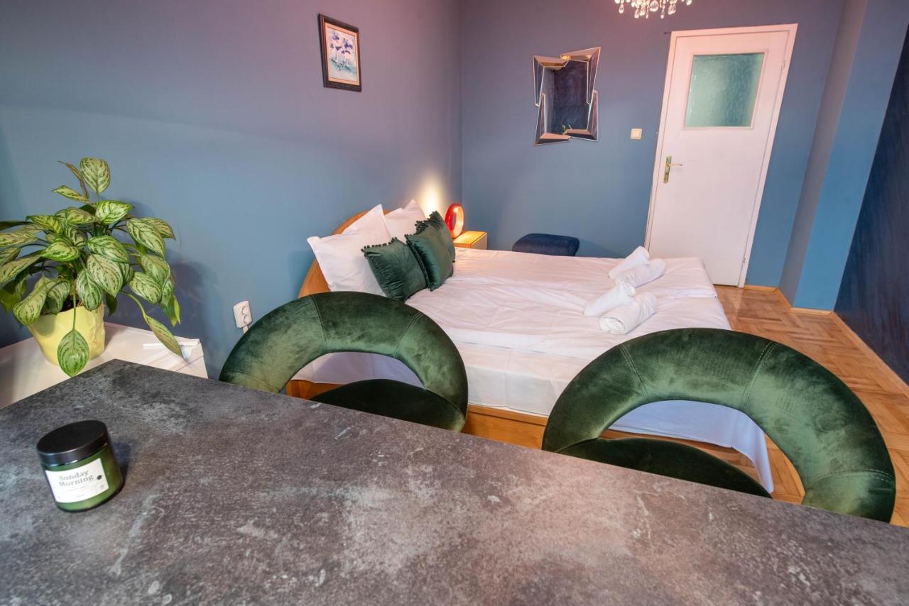 Private Studio In The Centre 바르나 외부 사진