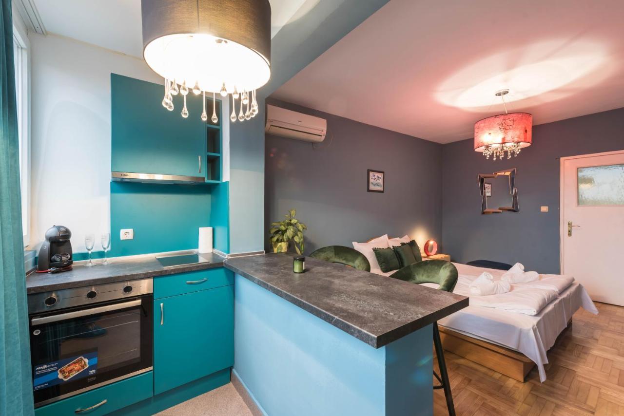 Private Studio In The Centre 바르나 외부 사진