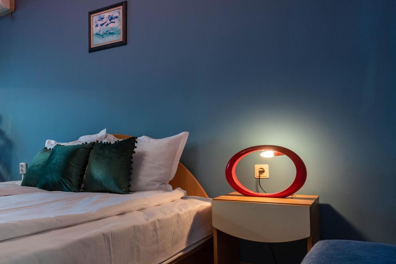 Private Studio In The Centre 바르나 외부 사진
